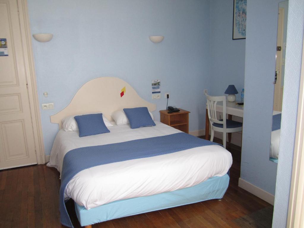 Hotel Arlequin Troyes Habitación foto