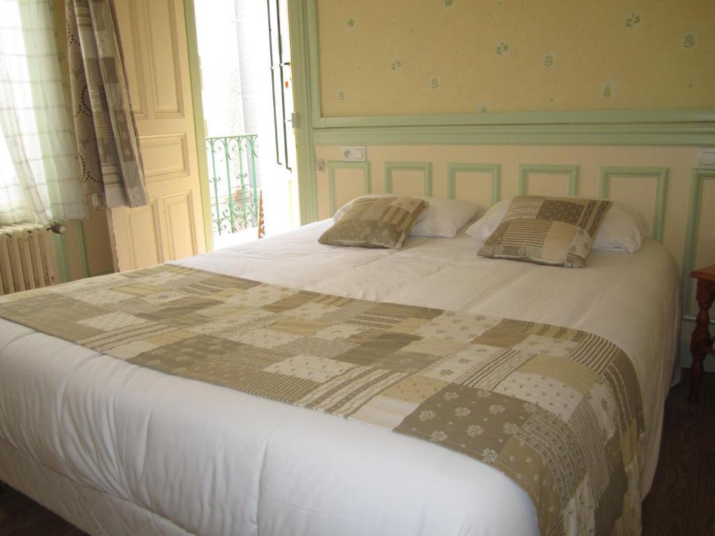 Hotel Arlequin Troyes Habitación foto